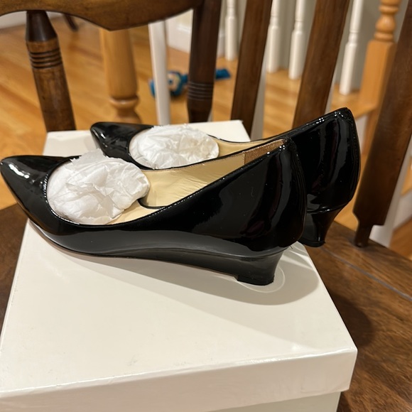 Cole Haan wedge patent shoes - Picture 4 of 6